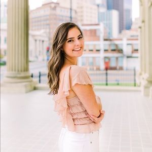 Meet your Posher, Olivia